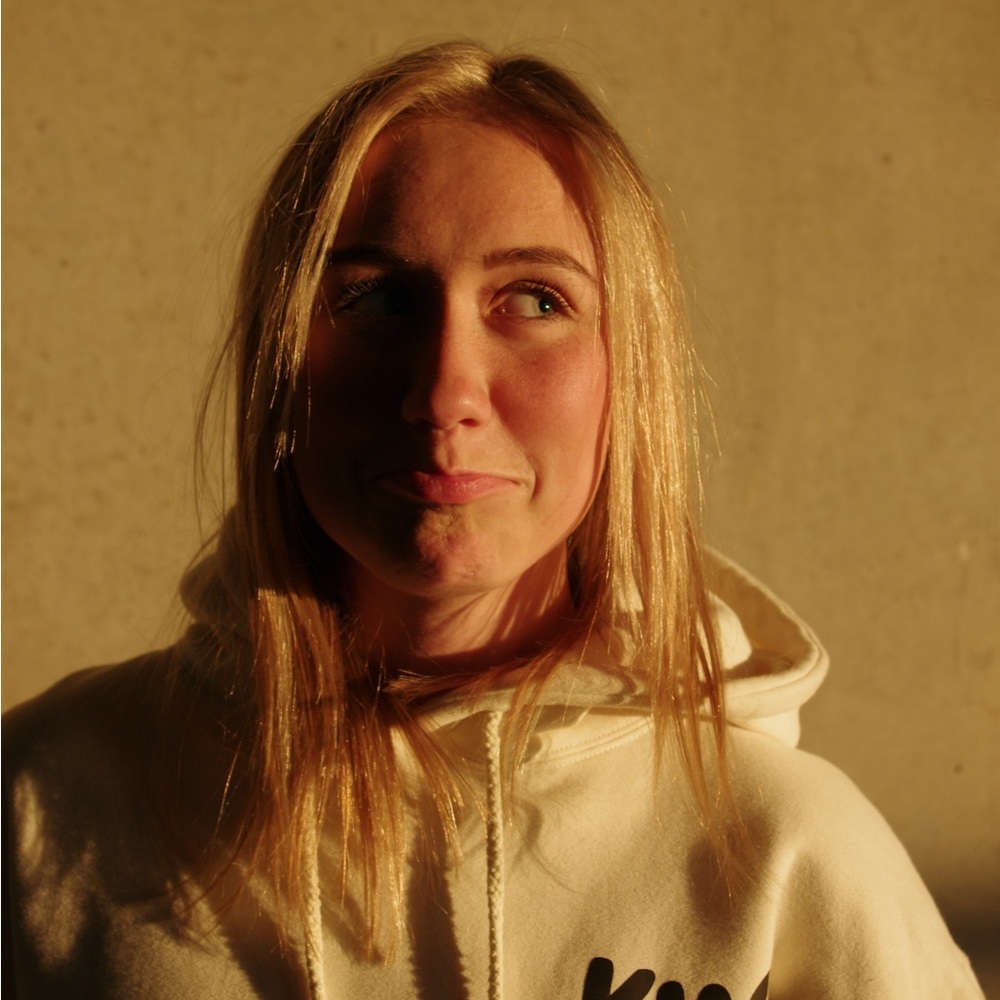 Meet your Posher, Kayla